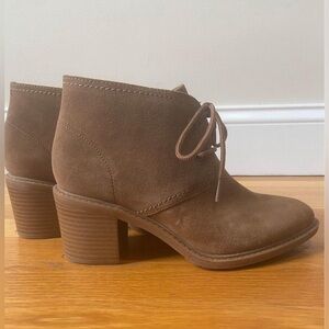 Toms Booties-Never worn- Camel colored-Size 8